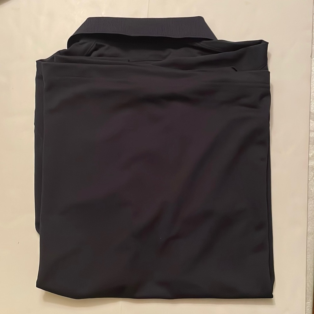 NWOT Aramark (Flex Fit) short sleeves navy blue polo shirt. Size L - Picture 12 of 15
